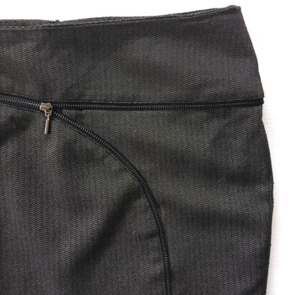 Grey Bebe tweed mini skirt size 2 NWOT - Picture 4 of 4